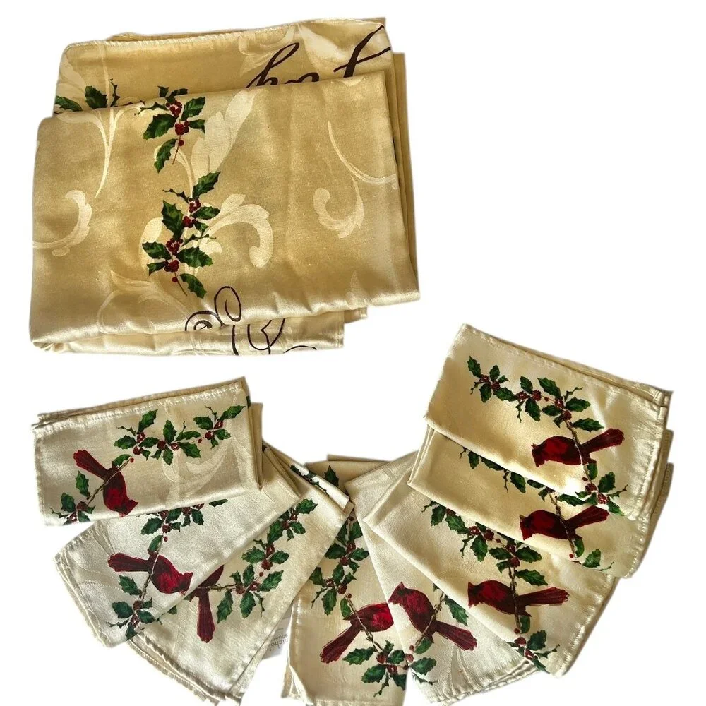 St. Nicholaus Square Christmas Tablecloth & 8 Napkins Set Cardinals Script Cream